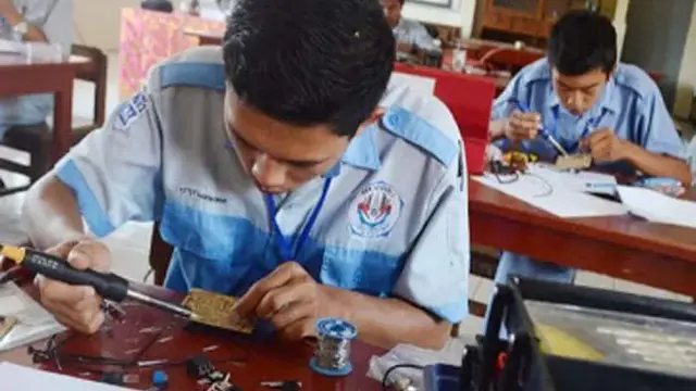 Strategi Link and Match Vokasi untuk Meminimalisir Pengangguran
